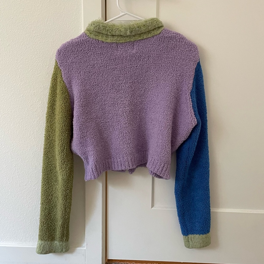 Colorful Cropped sweater - Picture 2 of 4